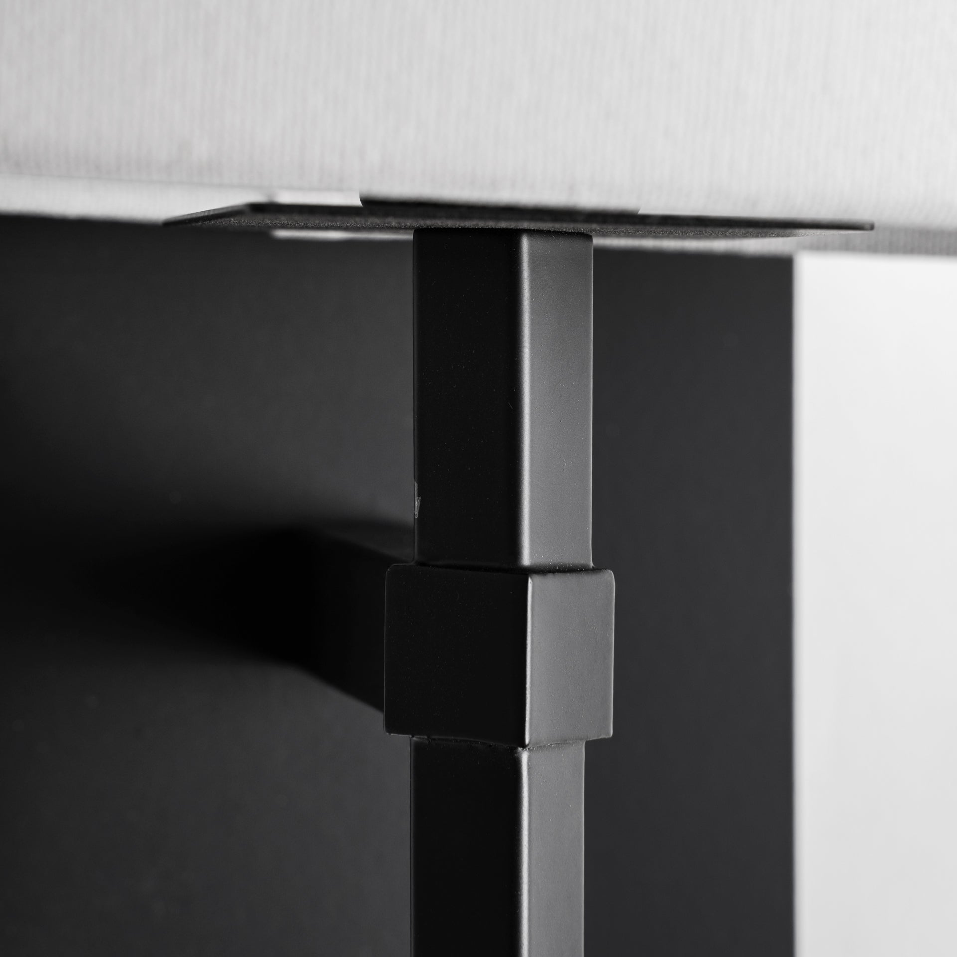 LISA WALL LAMP